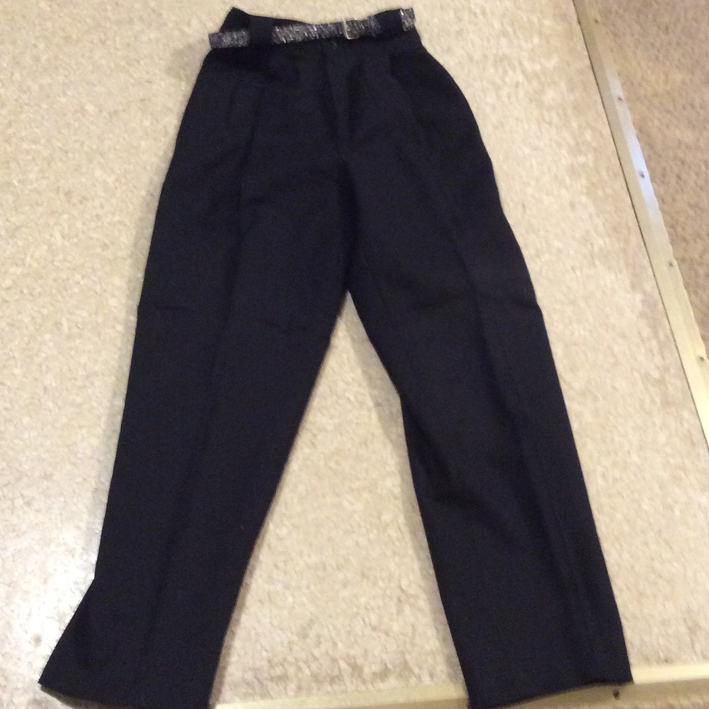 Size 2P Black wool based pants with belt 🎉