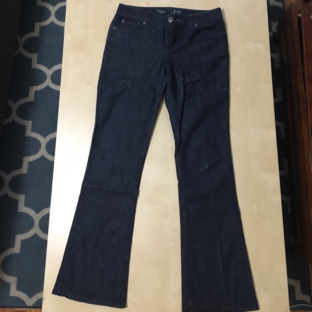 The Limited Dark Denim Jean (Size 6)