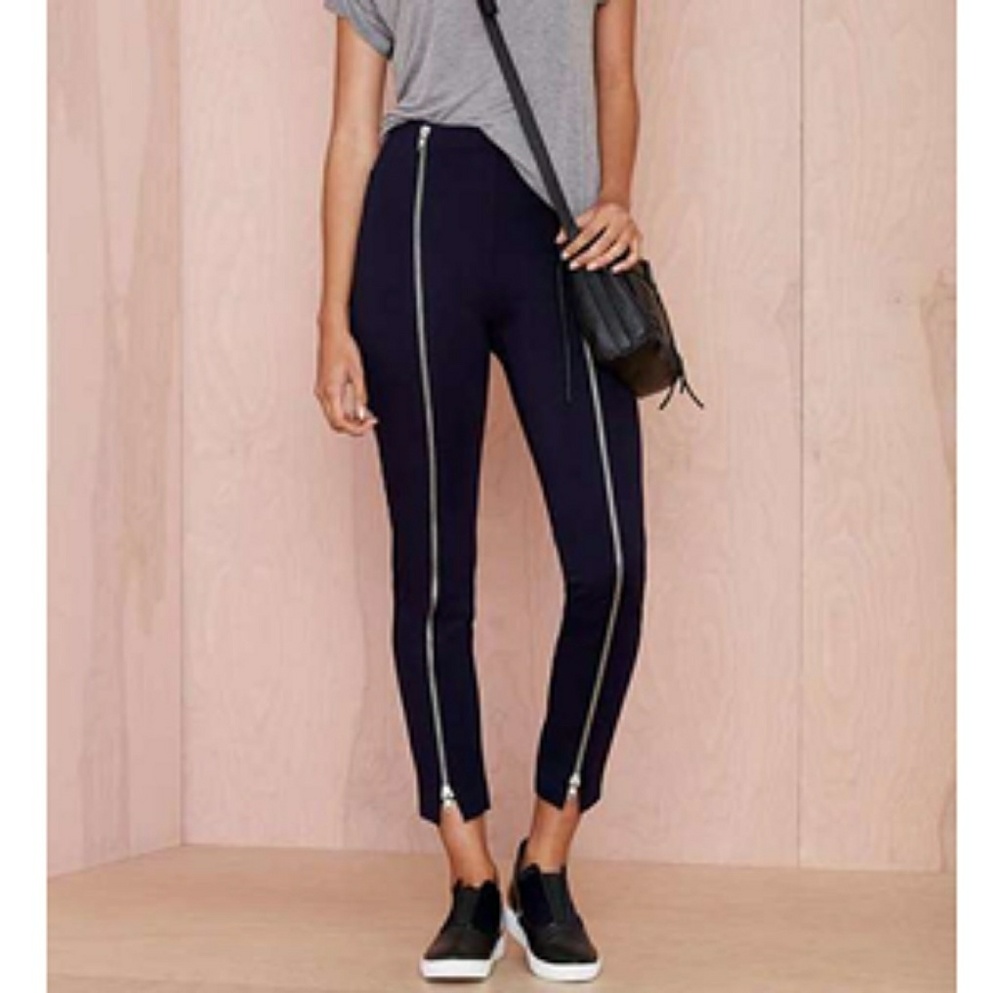In Search of Nasty Gal Ananda Leggings size small