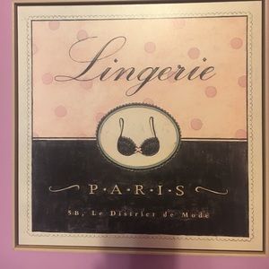 Lingerie Paris sign