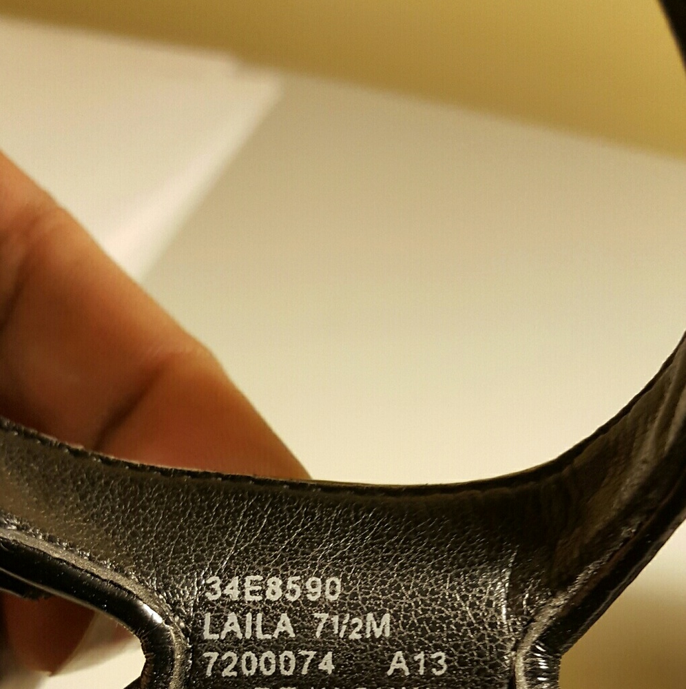 Sandals - Picture 3 of 4
