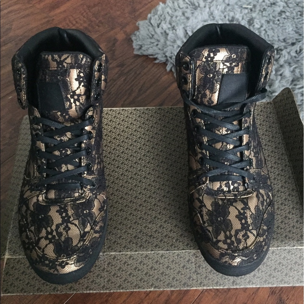 Lacoste x Married to the Mob Hiromi lace sneakers