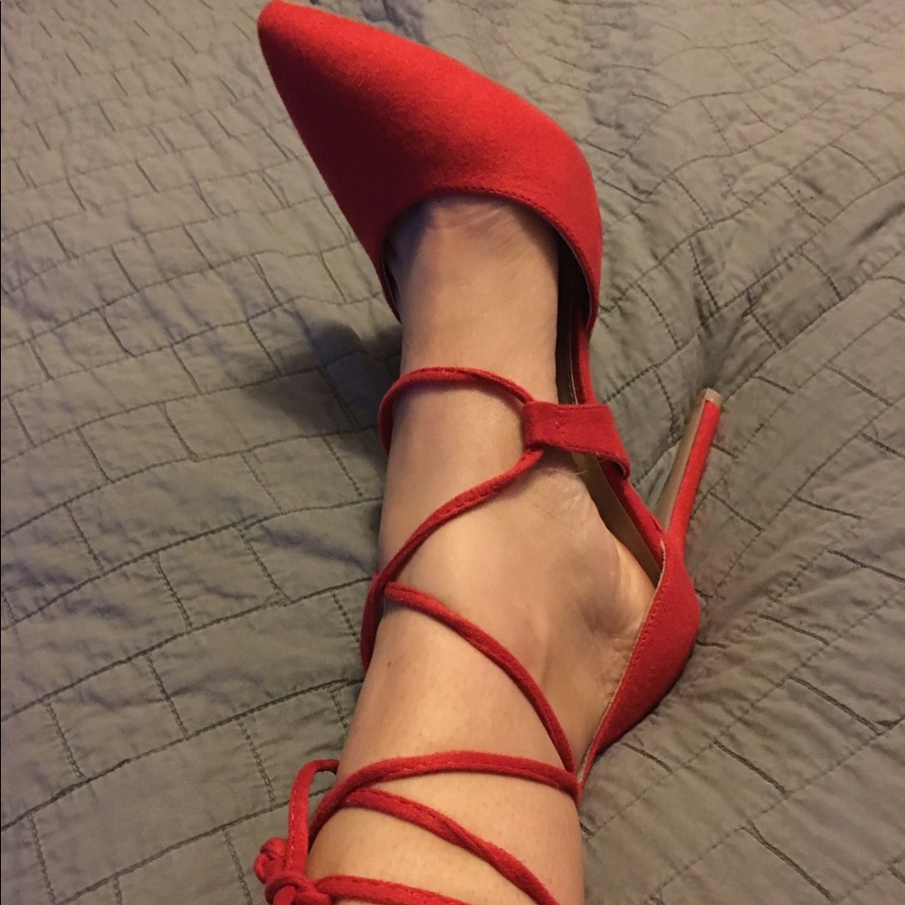 Christian Siriano red suede lace up pumps/heels