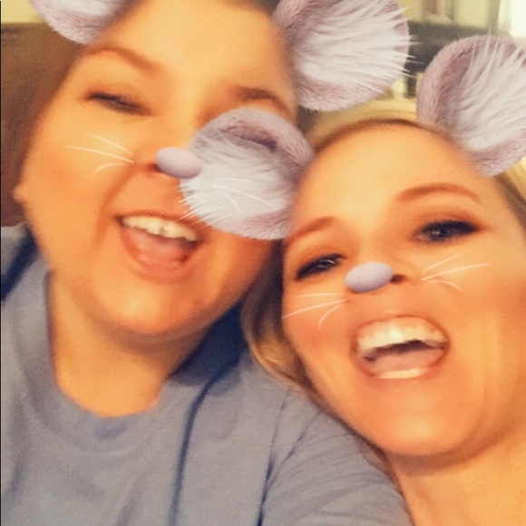 Meet your Posher, Francesca - Picture 3 of 3