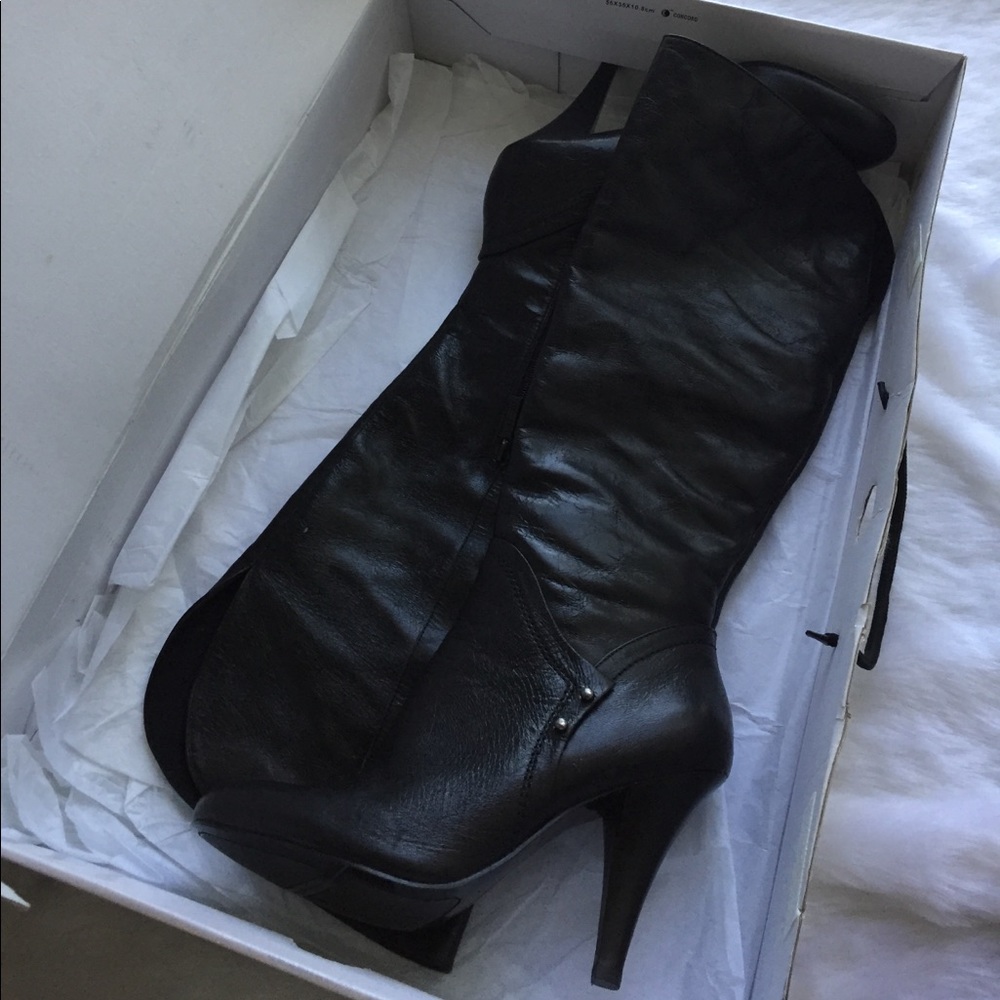 ⚠️‼️ SALE‼️⚠️ NINE WEST Boot Heels