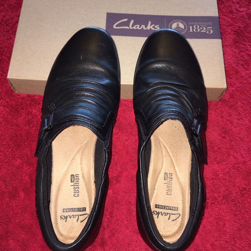 Office casual black leather slip on loafers
