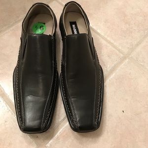 Men's black dress shoes by Madden.
