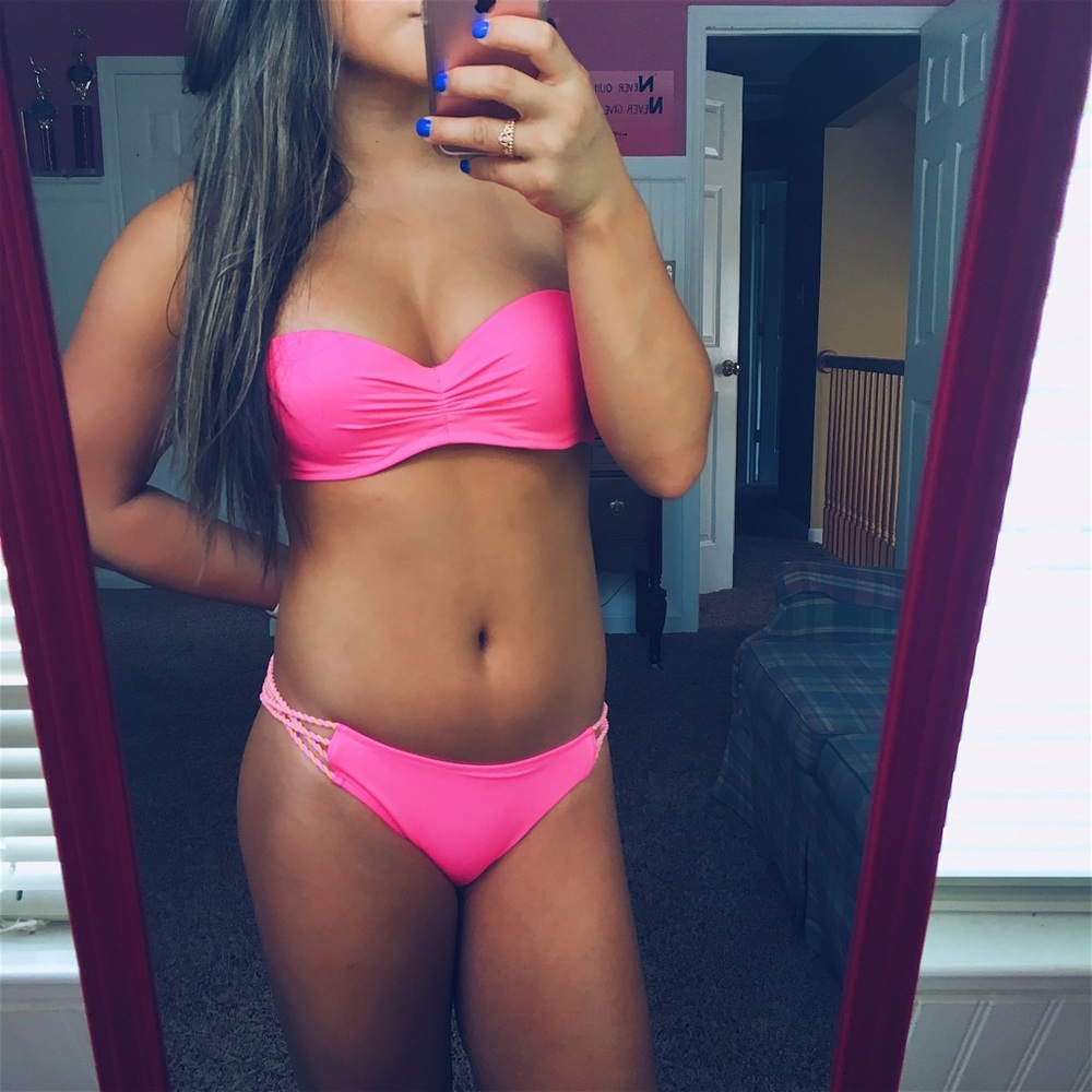 VS strappy bikini