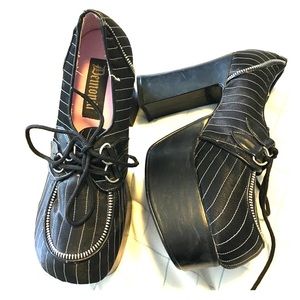 Demonia Pleaser Pinstripe Platform heels sz 9
