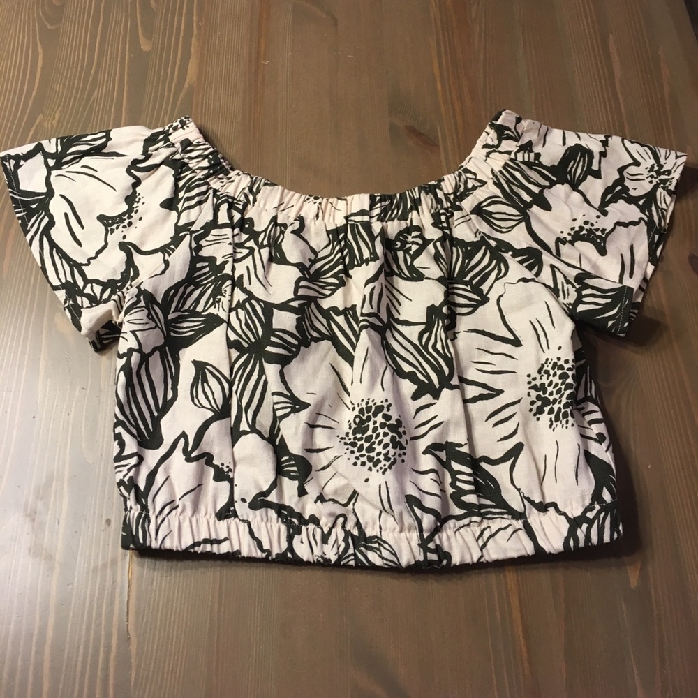 LUSH brand linen off the shoulder cropped shirt