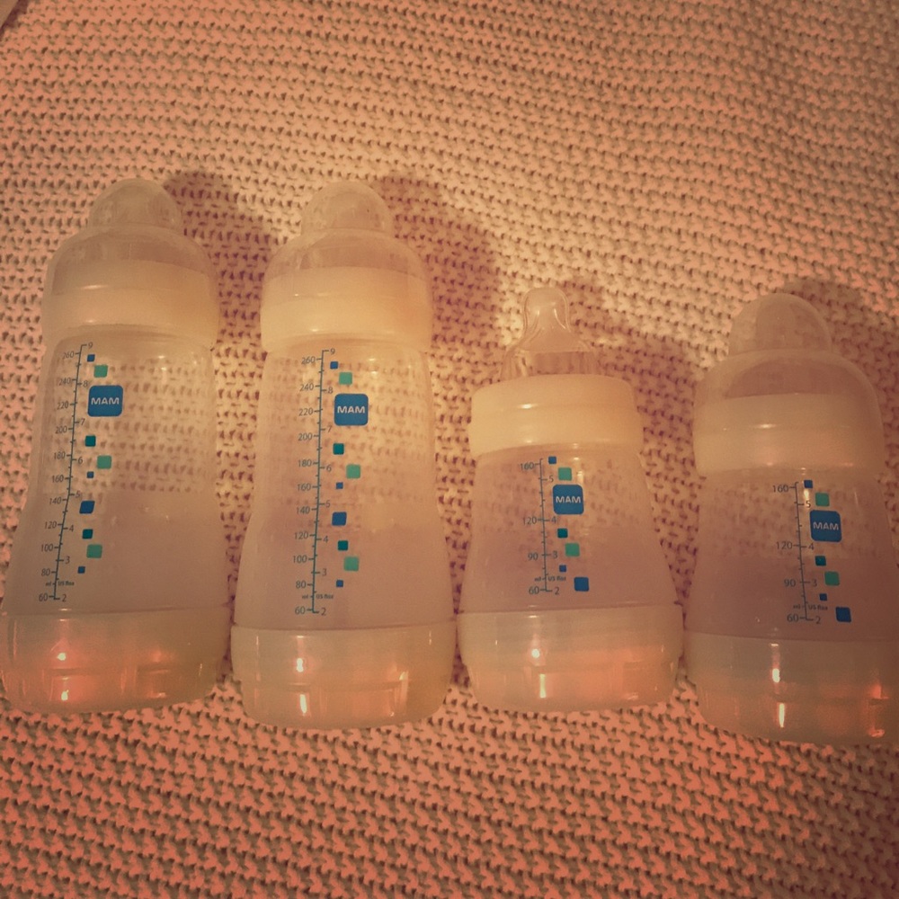 NWOT MAM baby bottle gift set of 4