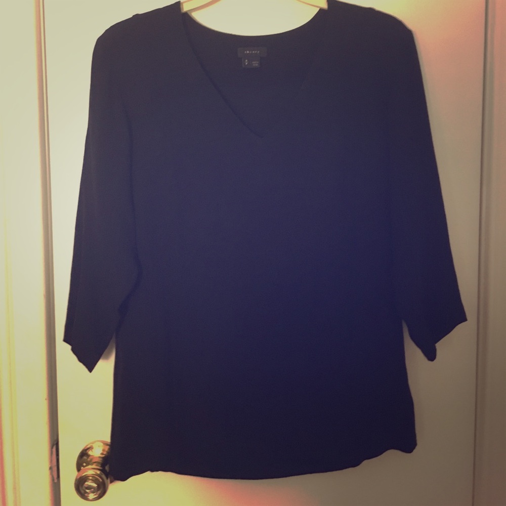 Theory silk v neck blouse