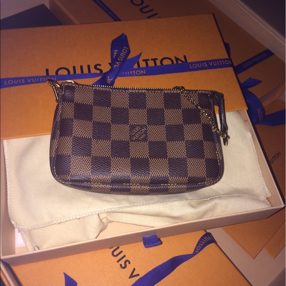 MINI POCHETTE💕