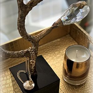 Statement crystal necklace