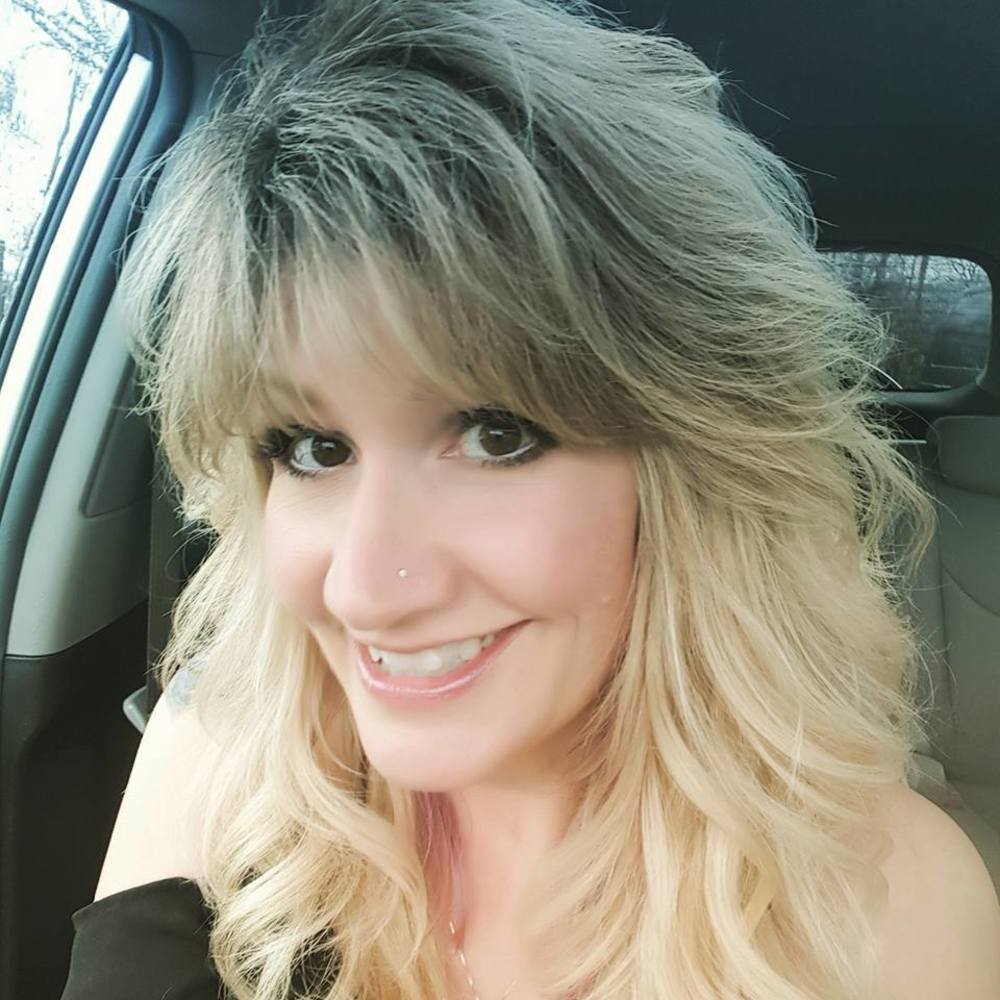 Meet your Posher, Traci