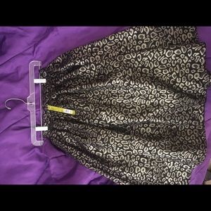 Gianni Bini cheetah print skirt