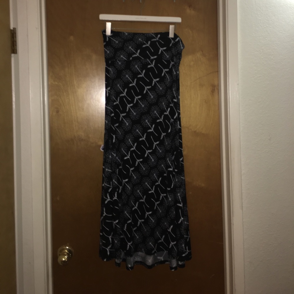 Beautiful luluroe maxi skirt.