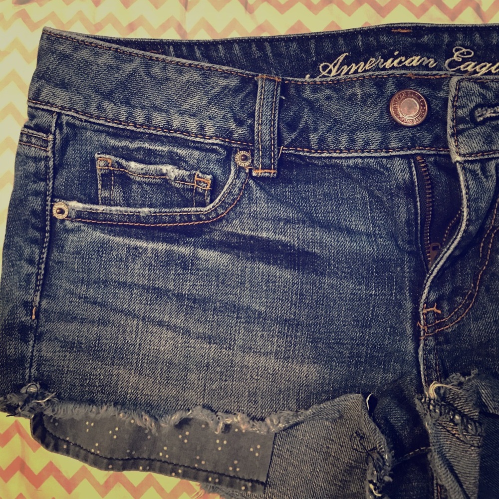 AE 4 short