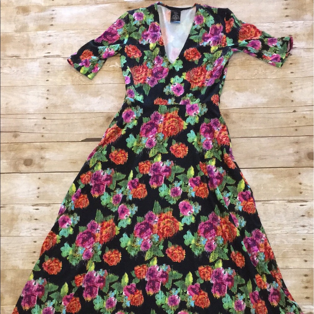 XS Agnes and Dora Austen floor length dress