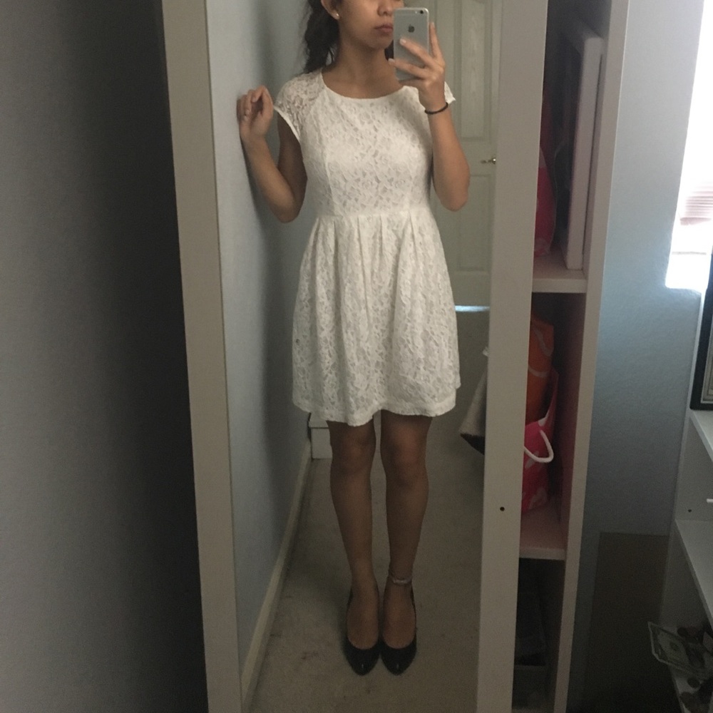 White lace dress