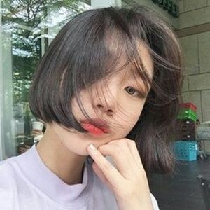 Meet your Posher, Mia