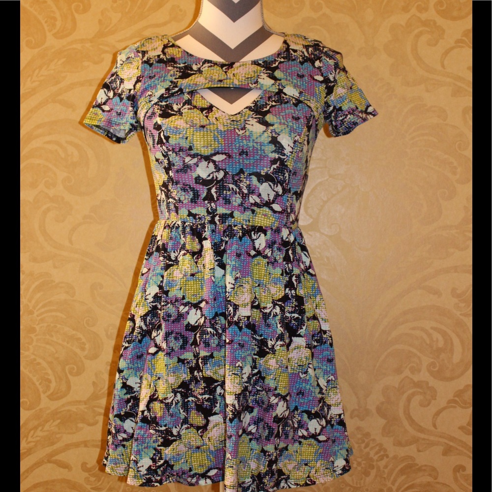 Lush skater dress multicolored dress XS