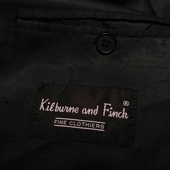 Ladies Suit - Picture 4 of 4