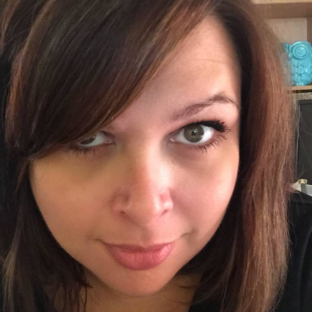 Meet your Posher, Angela