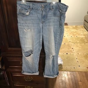 American Eagle Cropped Jeans