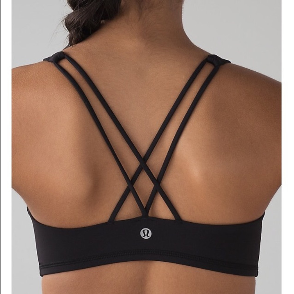 Black lululemon sports bra. Great condition!