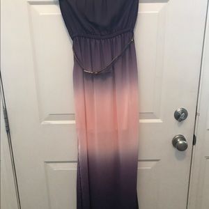 Small  strapless dress