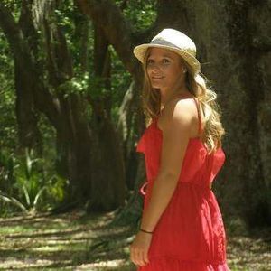 Meet your Posher, Courtney