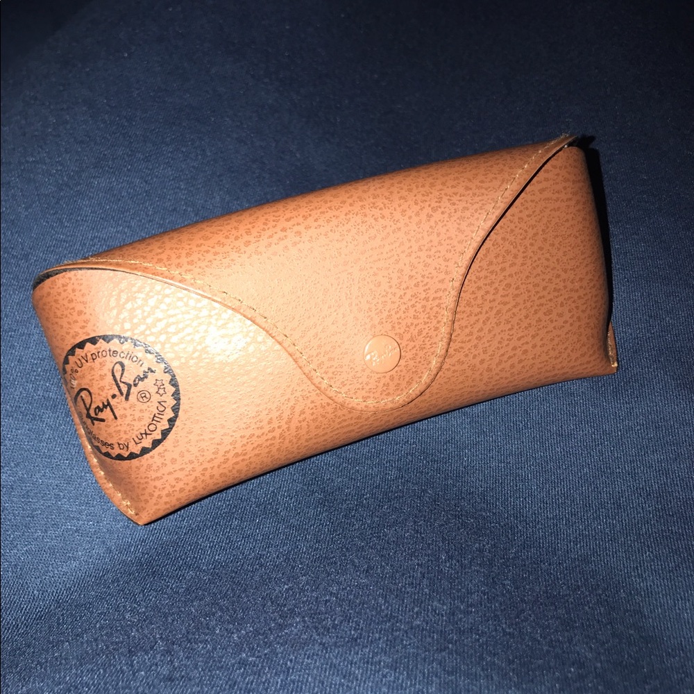 Raybans Case