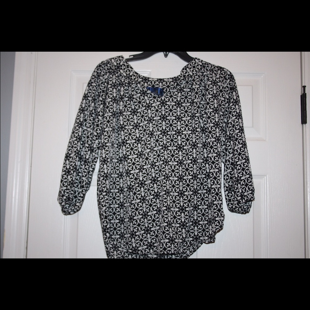 Printed long sleeved blouse