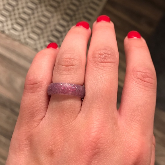 qalo sparkle ring