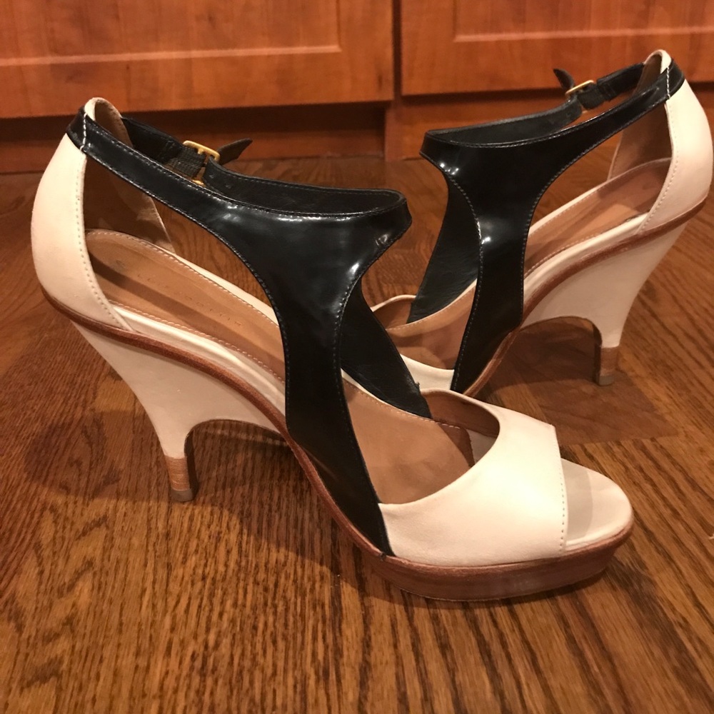 Leifsoottir summer sandal heel