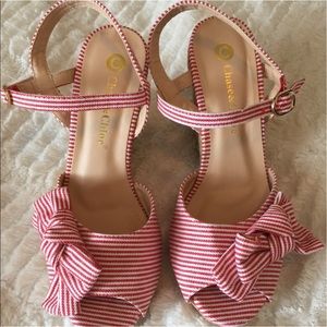 Mod cloth striped wedges
