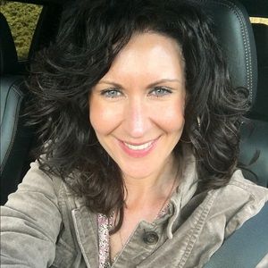 Meet your Posher, Christine