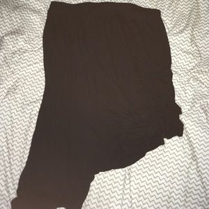 Black hi-lo skirt