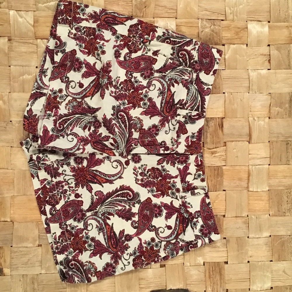 Loft Shorts. Linen/Cotton blend. 4" inseam.
