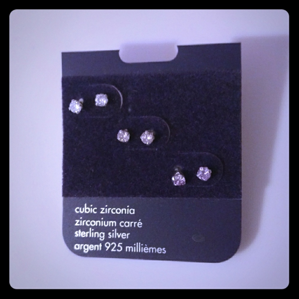 3PAIR DIFFERENT COLORED DIAMOND EARRINGS