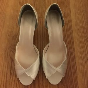 Davids bridal light ivory Shelliewide shoes. Davids bridal light ivory Shelliewide shoes.