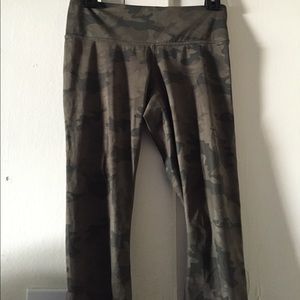 Lululemon Camo Crop Yoga Pants