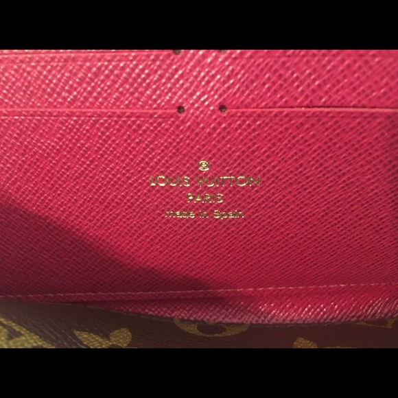 *SOLD* NWT louis vuitton clemence wallet fuchsia - Picture 5 of 5