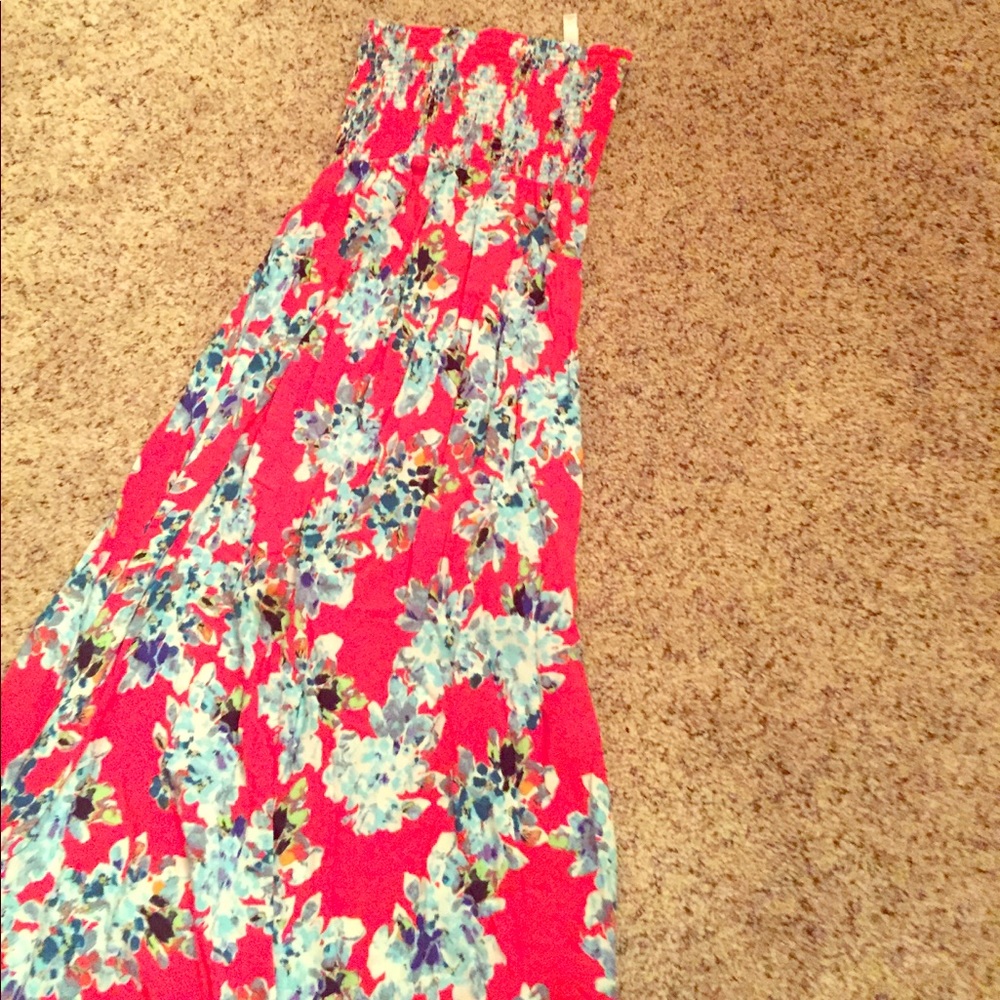 Strapless maxi