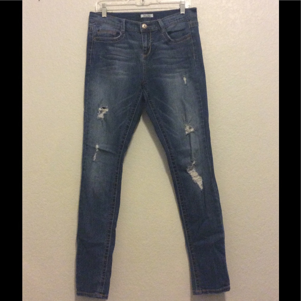 Light wash ripped skinny jeans