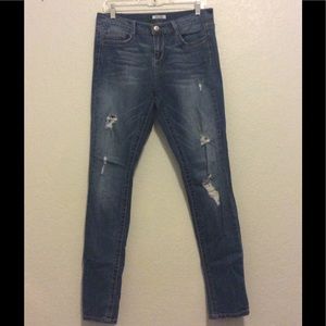 Light wash ripped skinny jeans