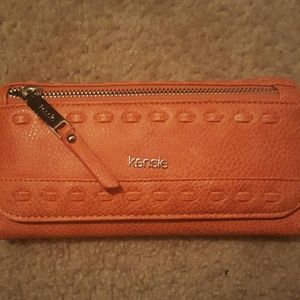 Kenzie wallet