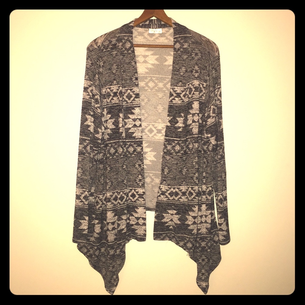 Lightweight Aztec Print Cardigan