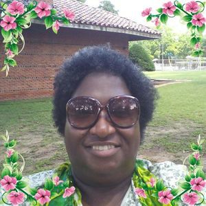 Meet your Posher, Rowena